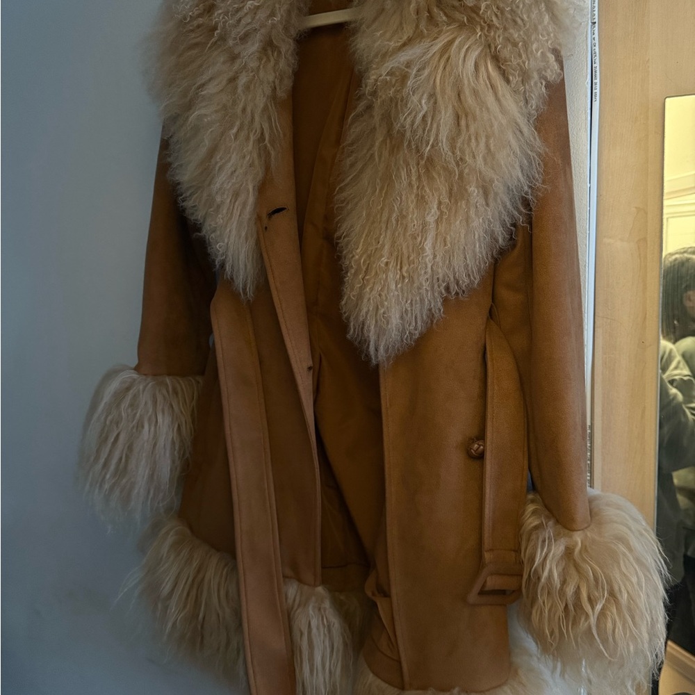 Charlotte Simone Daisy Coat Penny Lane Tan Faux Fur - Picture 2 of 5